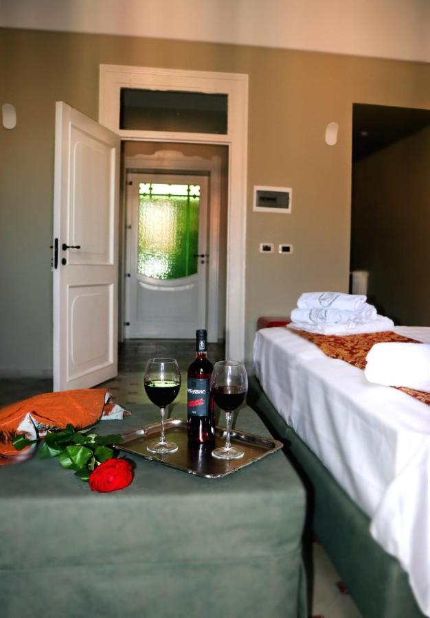 Casa Dei Giurati Bed & Breakfast Палацоло Акрейде Екстериор снимка