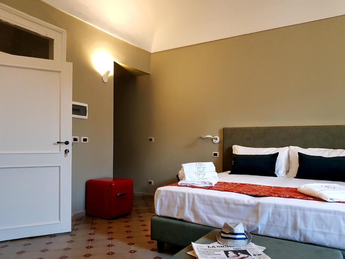 Casa Dei Giurati Bed & Breakfast Палацоло Акрейде Екстериор снимка