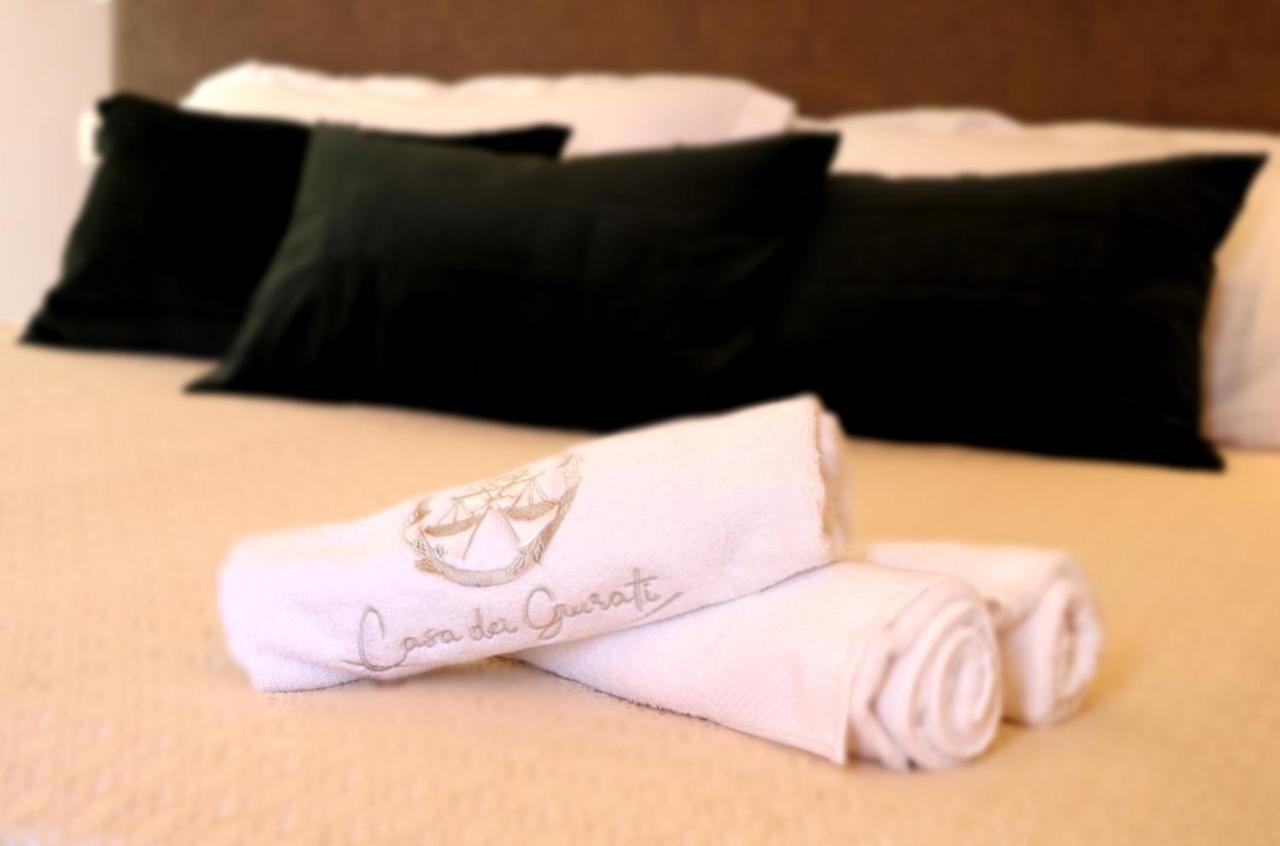 Casa Dei Giurati Bed & Breakfast Палацоло Акрейде Екстериор снимка